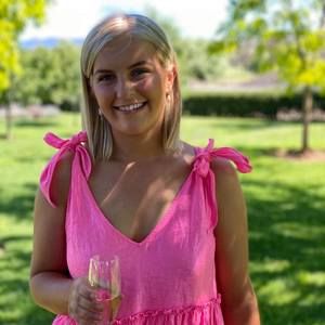 Meet your Posher, Edwina